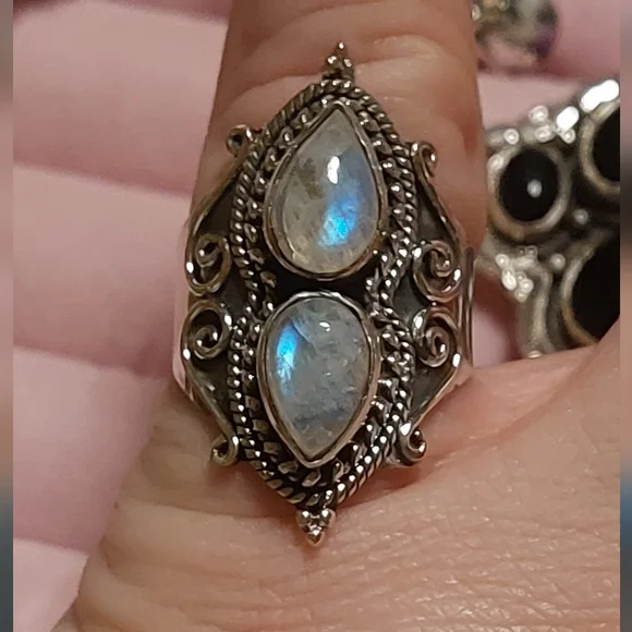 Double Moonstone Vintage Style Ring Size 6 - Picture 3 of 7